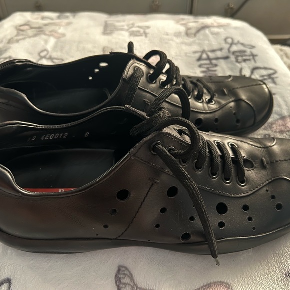 Men PRADA shoes good condition - Picture 3 of 7